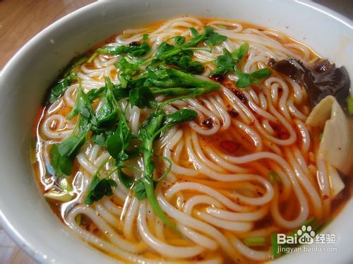 麻辣鸡汤米线