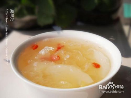 冰糖雪梨炖银耳