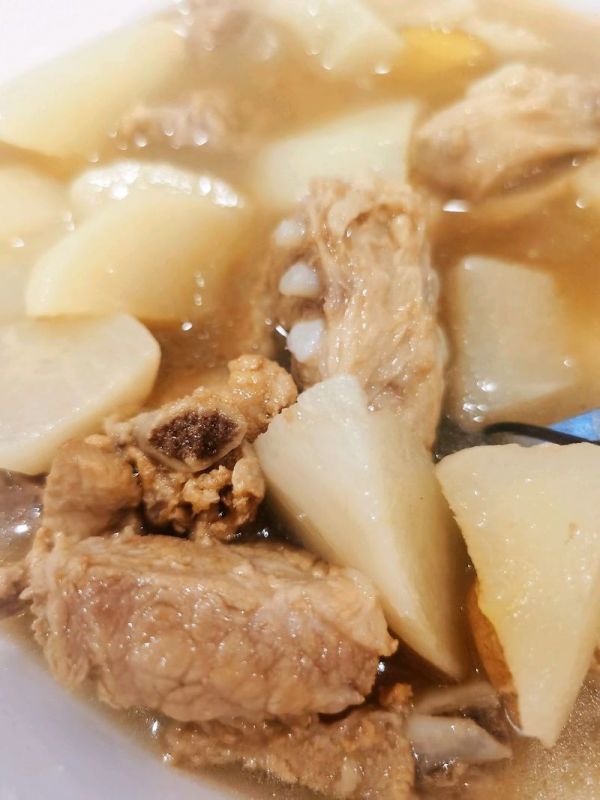 飘香萝卜炖烧排骨汤