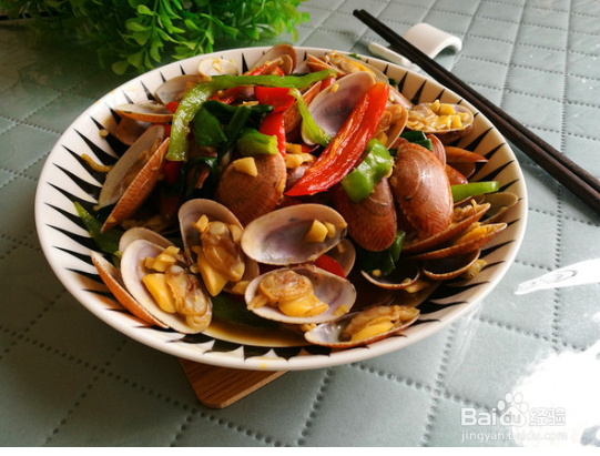 双椒炒花甲在家怎么做呢