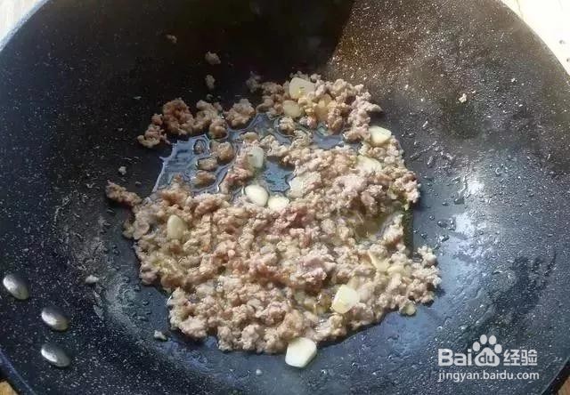 肉末香菇炒韭菜