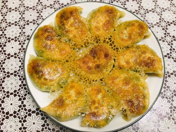 韭菜鸡蛋素锅贴