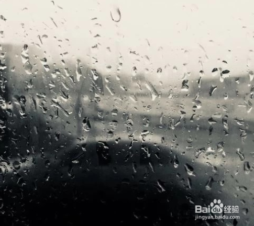 怎么拍雨滴落下的照片