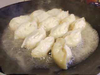 白菜肉末煎饺的做法