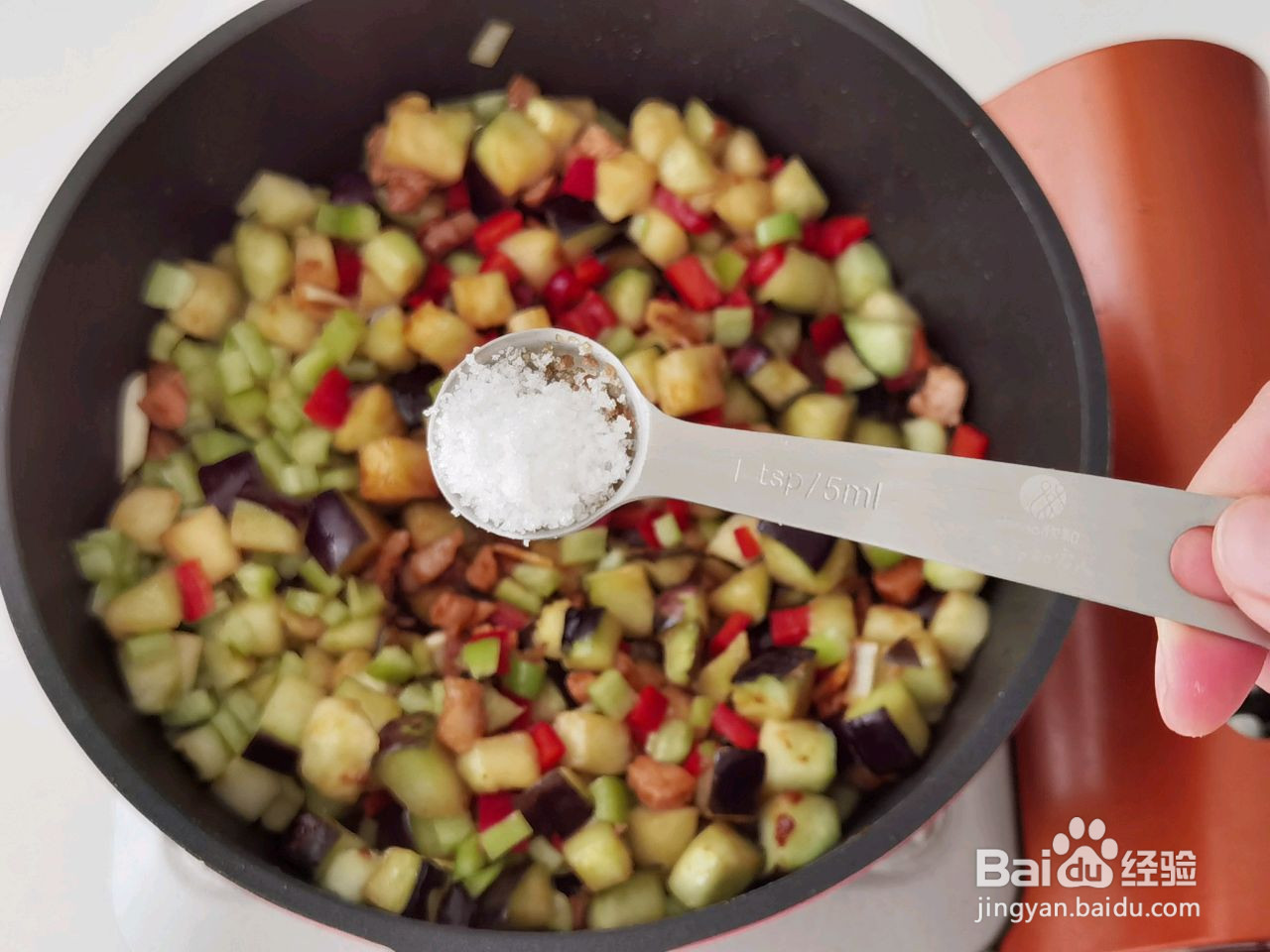 茄子肉丁打卤面的做法