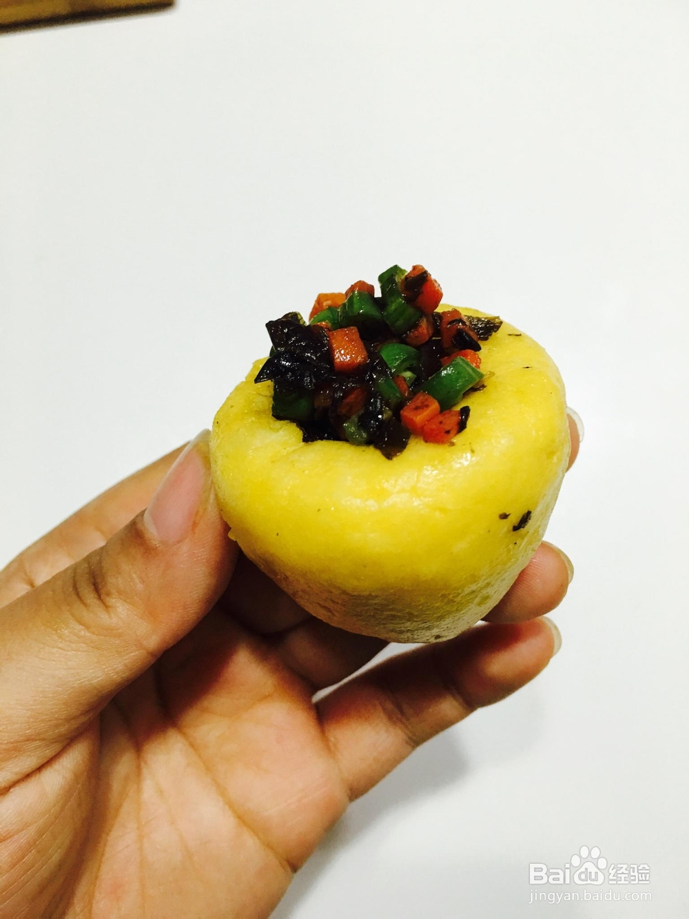 详细教你做玉米面窝窝四季豆橄榄菜