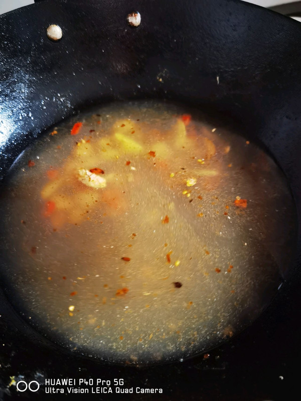 砂锅黄骨鱼豆腐汤