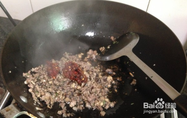 如何做出香菇肉末酱的步骤？