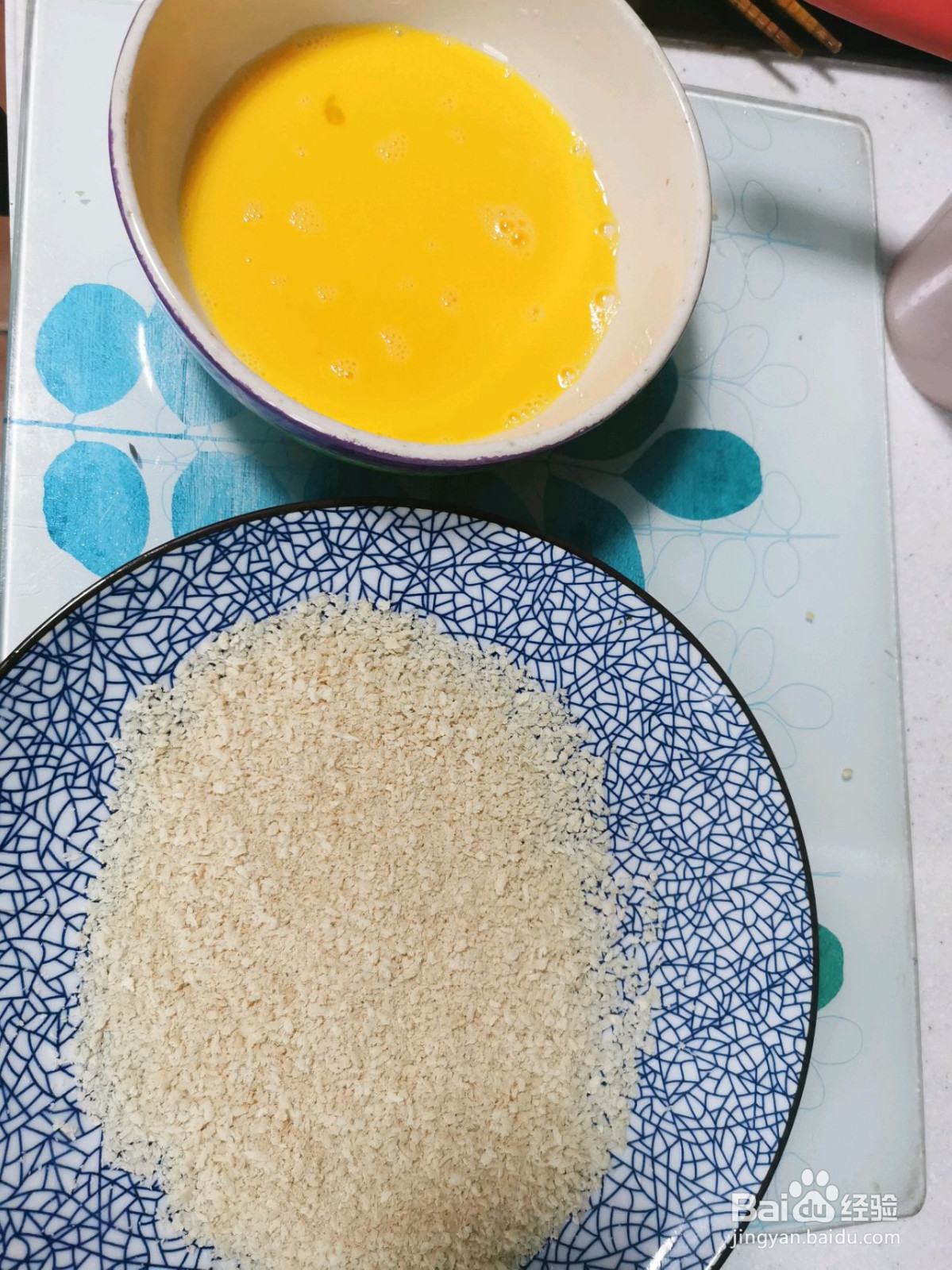 上桌就妙光的香煎鸡胸肉的做法