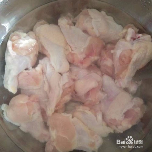 蒜香鸡小肘的做法