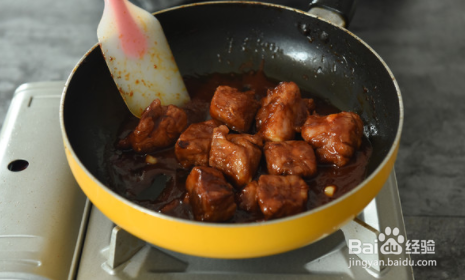 如何自制美味的芝麻排骨