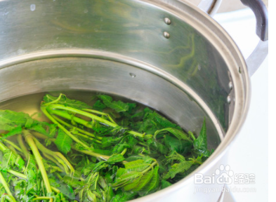 抗拒不了的香椿芽鹅蛋饼