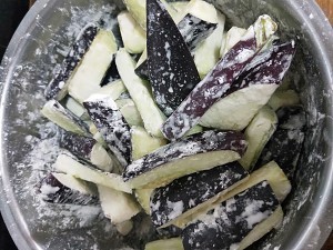 养生食补鱼香茄子的做法