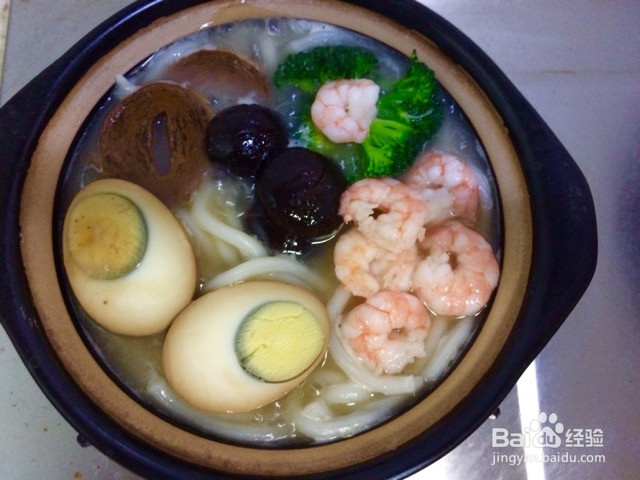 虾仁卤蛋乌冬面的做法