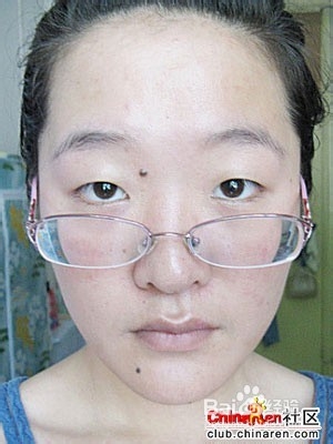 在photoshop中如何用减淡工具对人物美白