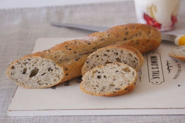 黑芝麻无花果软欧