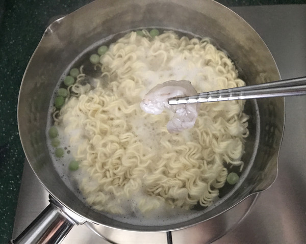 香辣牛肉酱拌面