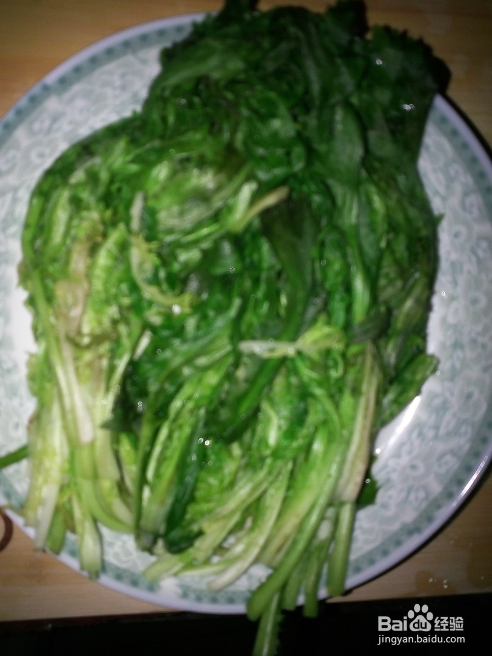 鸡蛋炒茼蒿的简单家常做法