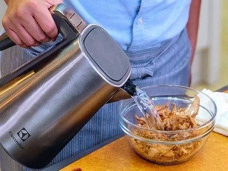 炸鸡亲子盖饭怎么做？