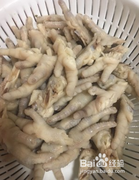 酸辣鸡脚的做法