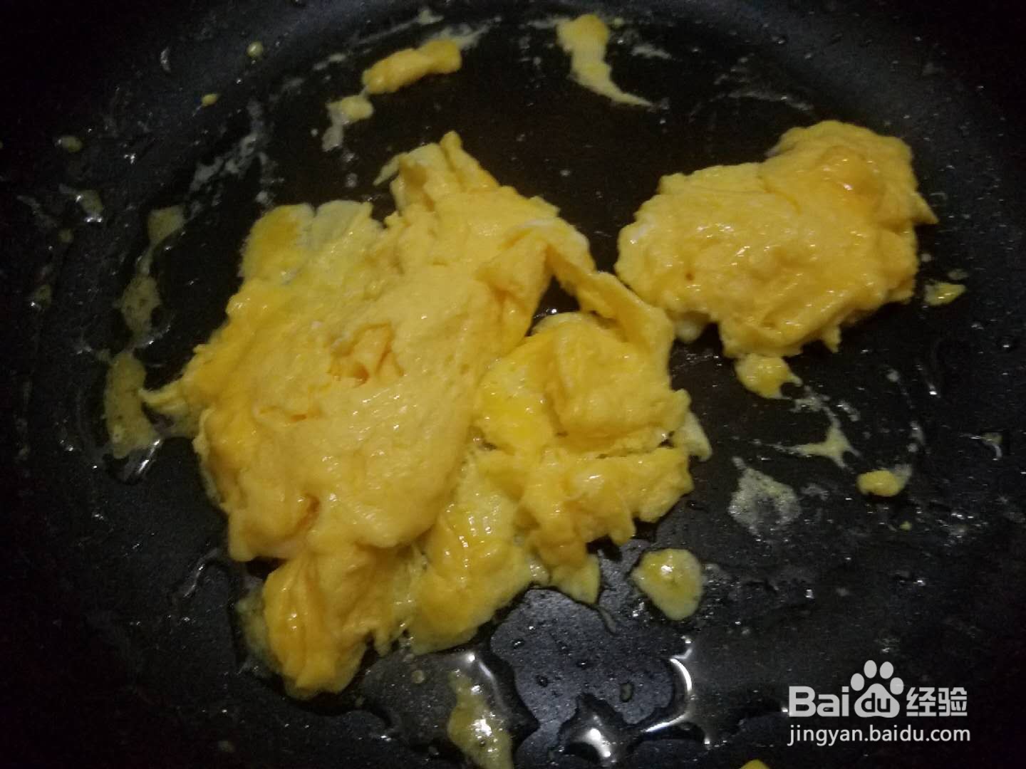青椒火腿炒鸡蛋怎么做