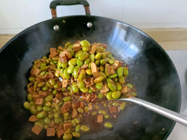 川香麻辣毛豆炒肉沫