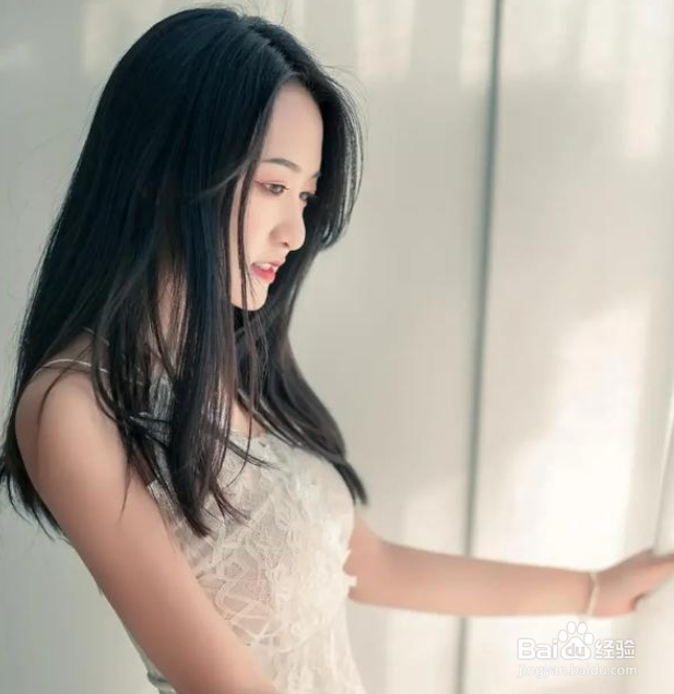 女性比较吸引男性的有哪些地方呢？