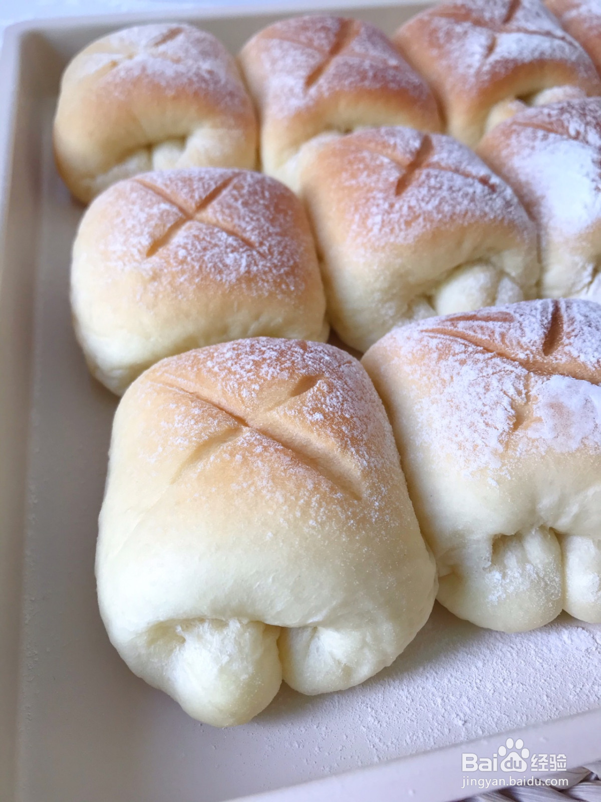 松软牛奶卷的做法