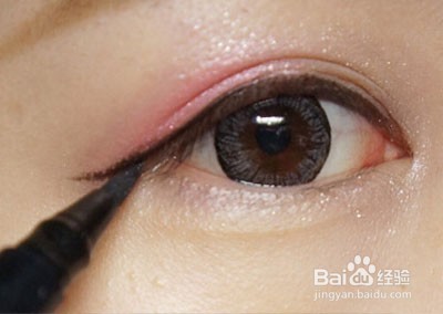 画眼线怎么不晕妆