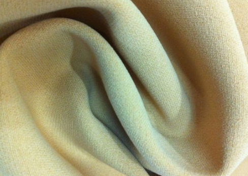 在网上买了床羊羔绒的床垫，店家发给我的是面料底料全聚酯纤维的，还跟我说羊羔毛就是聚酯纤维，真的么