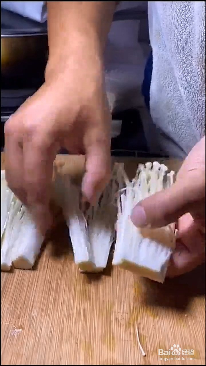 如何制作尖椒酿金针菇