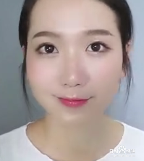 想要粉底不卡粉浮粉我来教你怎么做