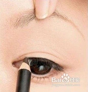 美容学校哪家好-教你放大眼睛的技巧