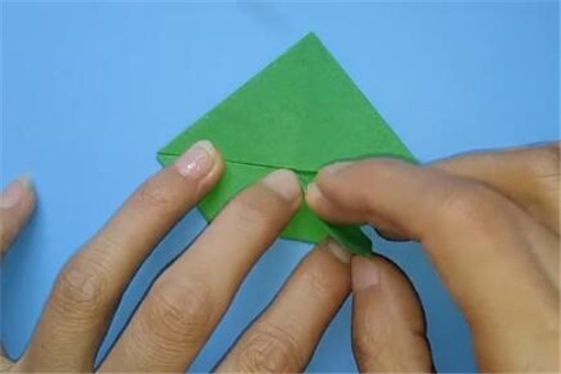 一张彩色的a4纸怎么折