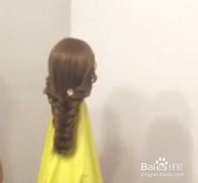 一款简单的慵懒气质发束,很女人的哦