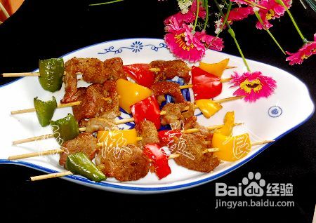 肉片串起来烤着吃-----彩椒烤肉串
