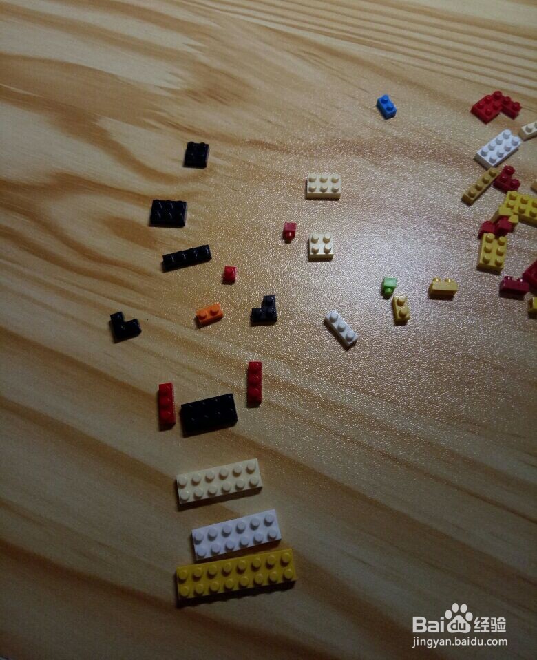 如何用积木搭小车