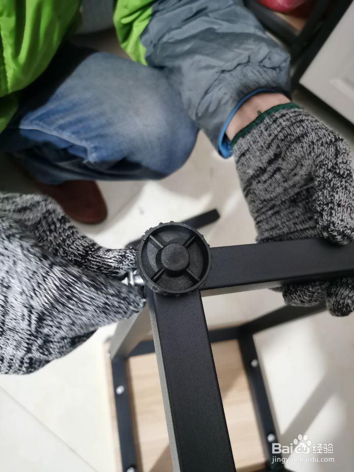 小高台展示凳安装教程