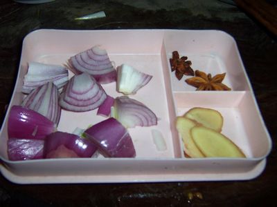 红萝卜和西红柿牛肉能一起吃吗