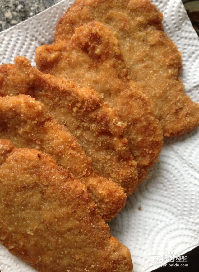 煎炸黑椒猪扒的做法