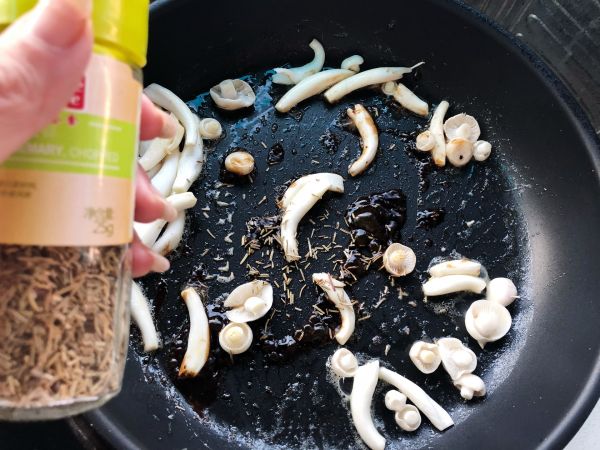 芦笋白玉菇肥牛卷