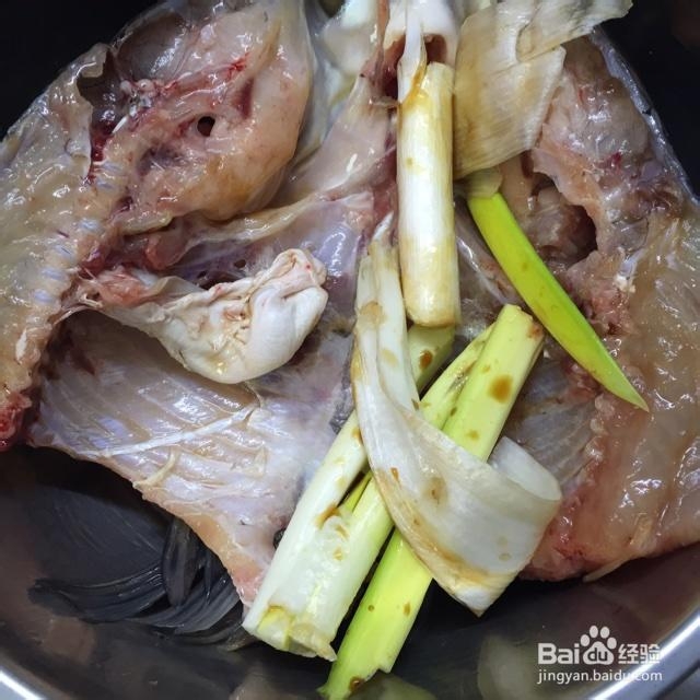 营养美味的家常鱼头泡饼