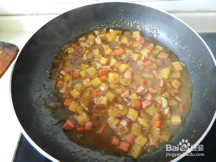 如何在家制作咖喱土豆盖饭