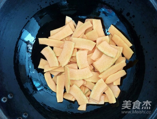 果仁炒南瓜的做法