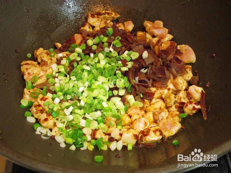 如何做出家常菜系列之四季豆炒鸡丁