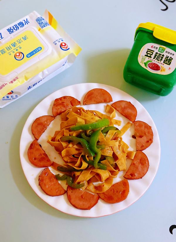 青椒火腿炒豆皮