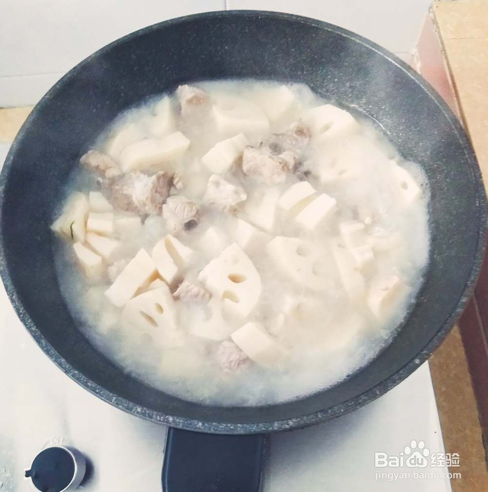 排骨清炖莲藕