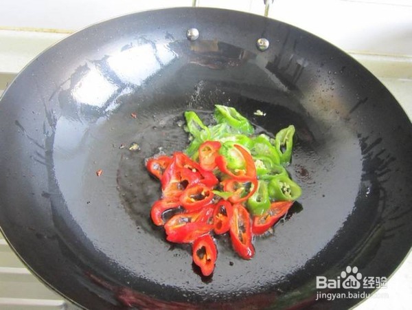 榨菜香菇炒肉的帮助下