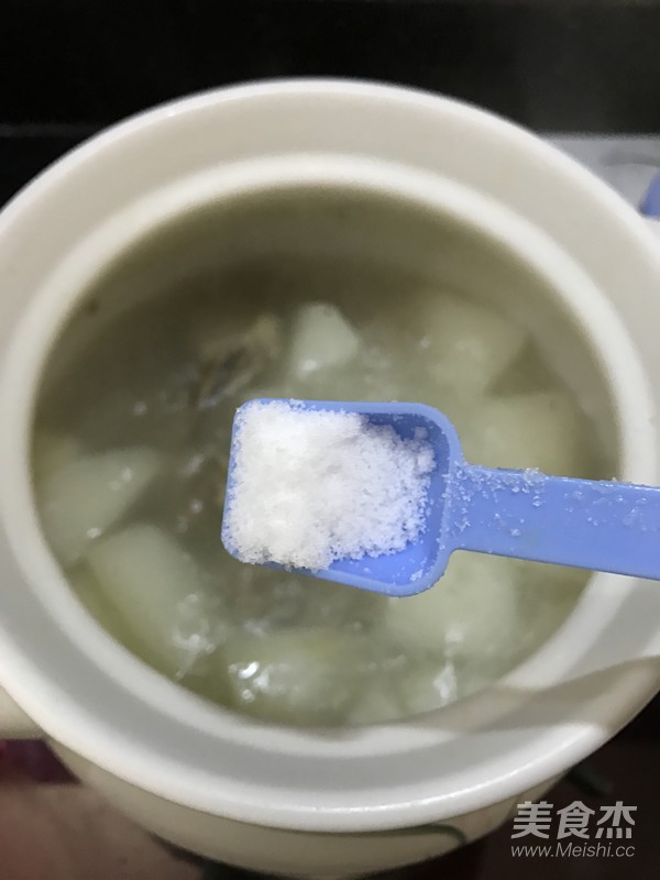 萝卜排骨汤的做法