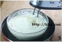 黑樱桃巧克力蛋糕卷